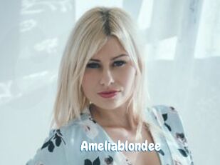 Ameliablondee