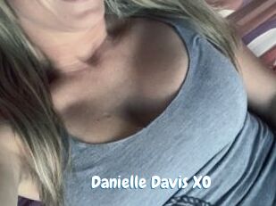 Danielle_Davis_XO