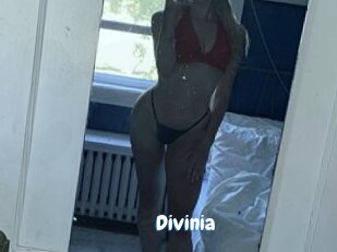 Divinia