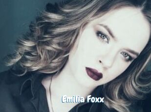 Emilia_Foxx