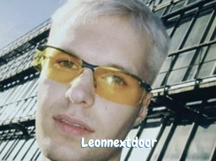 Leonnextdoor