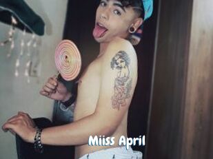 Miiss_April