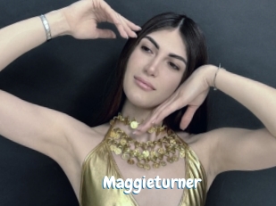 maggieturner Coquine Avenue