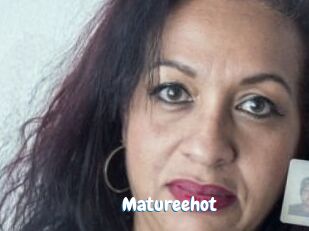 Maturee_hot