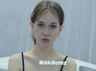 NikkiHolmz