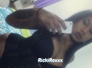 RickiRoxxx