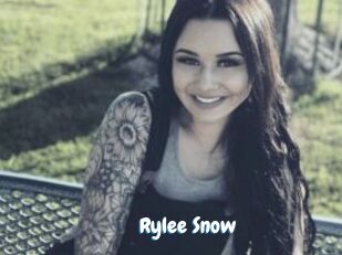 Rylee_Snow