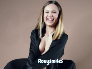 Roxysmiles